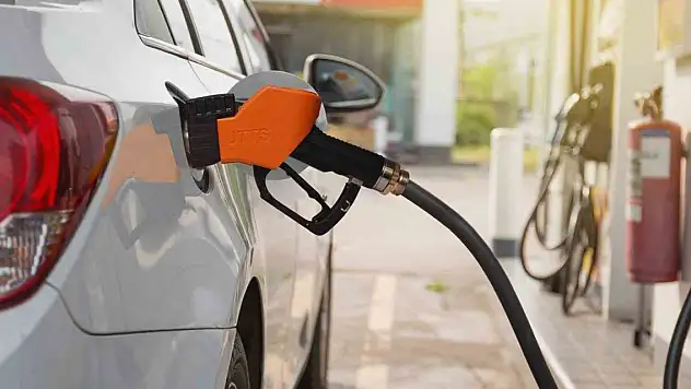 Sıfır araçlara taşıt tanıma birimi yükümlülüğü kaldırıldı