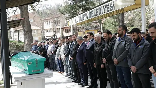 Balkondan düşen lise öğrencisi hayatını kaybetti