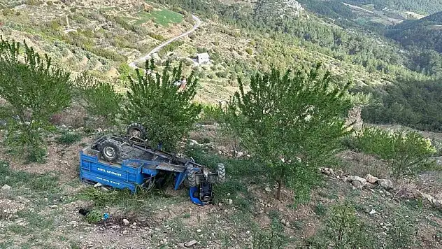 Sürücüsünün direksiyon hakimiyetini kaybettiği 'patpat' can aldı