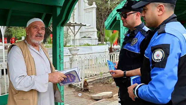 Mezarlıkta 'sahte hoca' avı