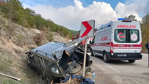 Şarampole uçan otomobil hurdaya döndü