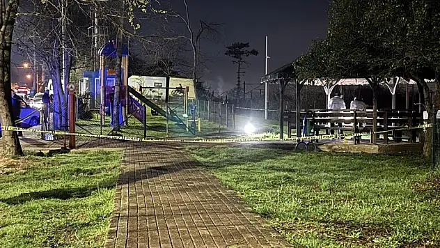 Parktaki tartışmada göğsünden vurulan kişi kurtarılamadı