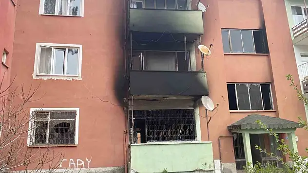 Bayram sabahı feci yangın... 19 yaşındaki genç hayatını kaybetti