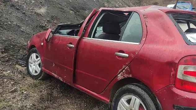 Uçuruma yuvarlanan araçtaki yaşlı kadın öldü