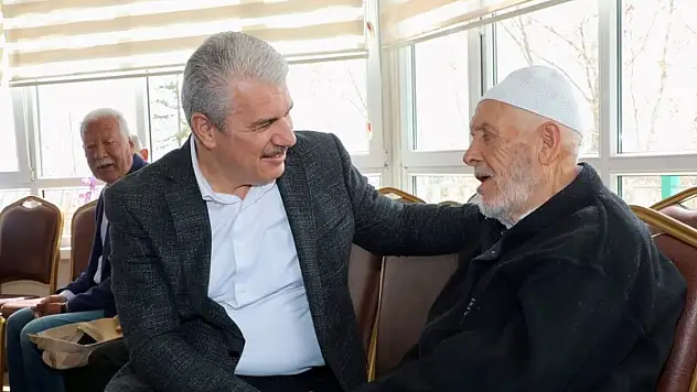 Konya Valisi Akın, gönülleri fethetti