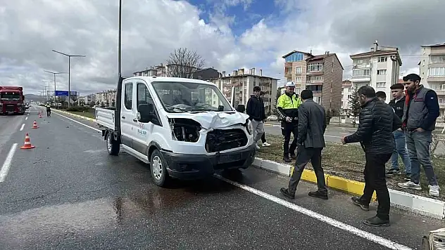 Kamyonetin çarptığı yaya hayatını kaybetti