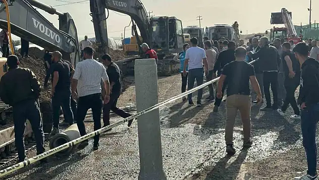 4 işçi göçük altında kaldı!