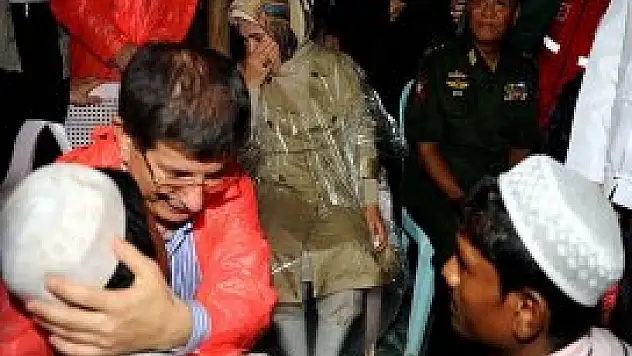 Arakanlı Müslümanları bir tek Türkiye önemsedi