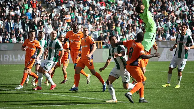 Başakşehir-Konyaspor rekabetinde kim önde?
