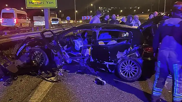 Bursa otobanda feci kaza: 1 ölü 3 yaralı