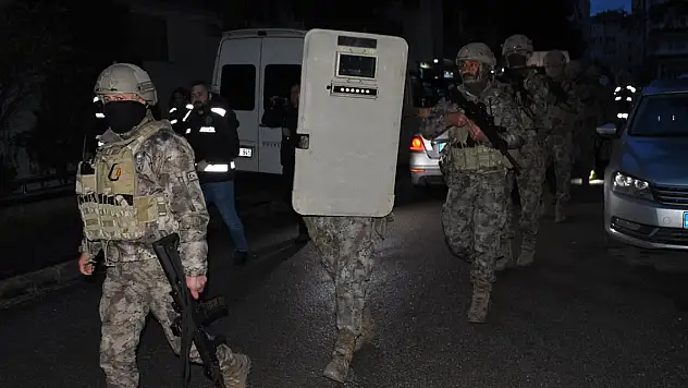 Konya dahil 15 ilde 'change' araç operasyonu... 50 şüpheliye gözaltı kararı