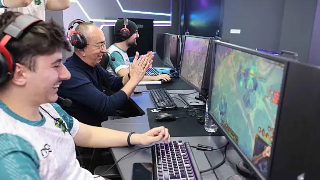 Meram'da e-Spor rüzgarı yeniden esiyor