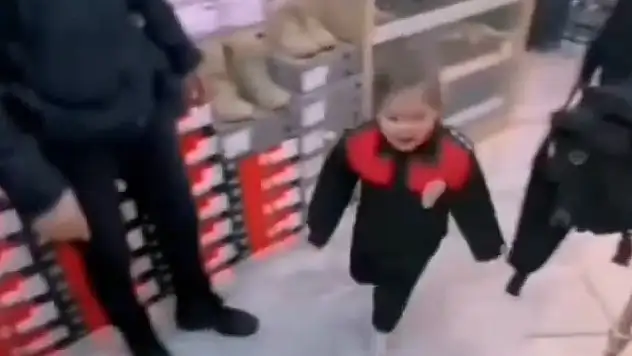 Annesini kaybeden 5 yaşındaki Deniz'e Konya polisinden sürpriz