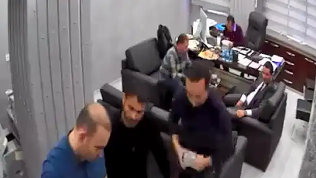 CHP'nin 'Para sayma' davasında duruşma ertelendi