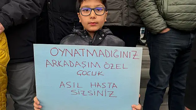 Down sendromlu çocuğu almamışlardı! Serbest bırakıldılar