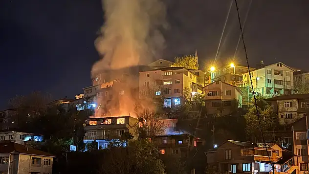 İki katlı binada yangın: 1 ölü