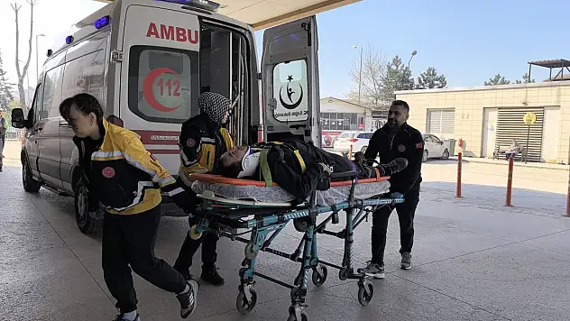 Cam takarken dengesini kaybedip düşen işçi ağır yaralandı