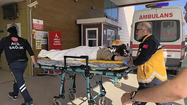 İki motosiklet çarpıştı: 1'i ağır 3 yaralı