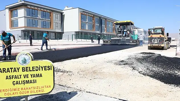 Karatay'da yeni sezonun ilk sıcak asfalt çalışması