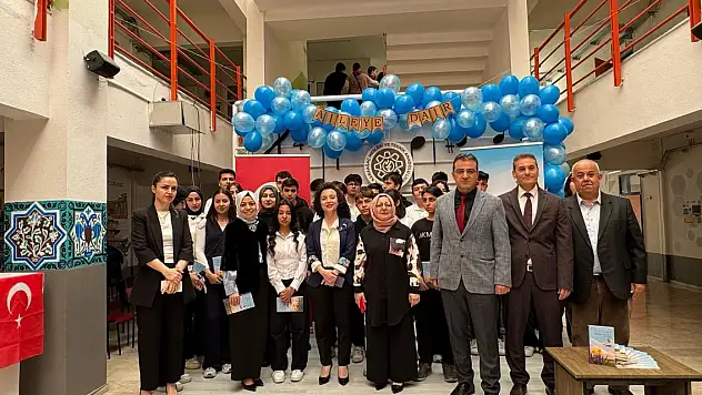 Genç kalemlerden aile yılına katkı