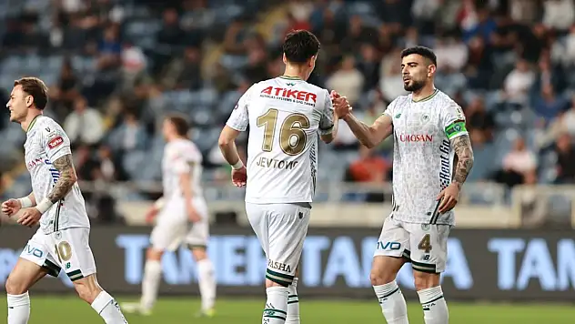 Konyasporlu Adil'den kötü haber!