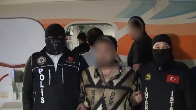 Kırmızı bültenle aranan 3 şüpheli, yurt dışında yakalandı