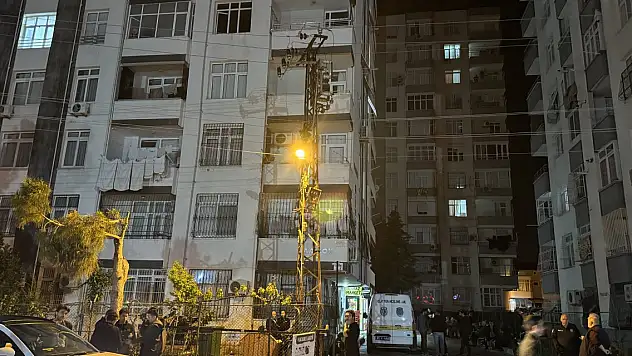 5'inci katta çıkan yangında 1 kişi hayatını kaybetti