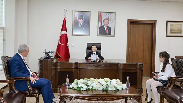 Konya Valisi Akın, 23 Nisan dolayısıyla temsili olarak makamını devretti