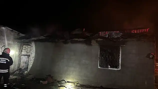 Konya'da gece yarısı ağıl yangını