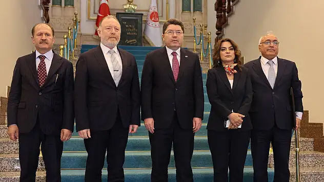 Adalet Bakanı Tunç, DEM Parti heyeti ile görüştü! İlk açıklamalar...