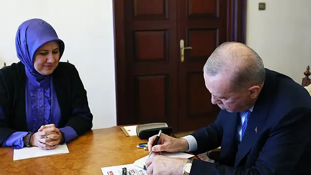 Cumhurbaşkanı Erdoğan, Kurban vekaletini Türk Kızılay'ına verdi