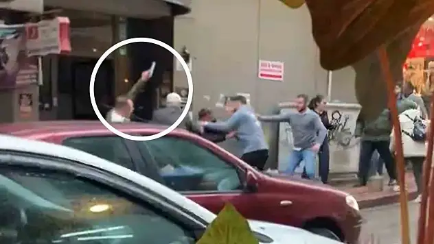 Kavgayı ayırmak isteyen uzman çavuş havaya ateş açtı