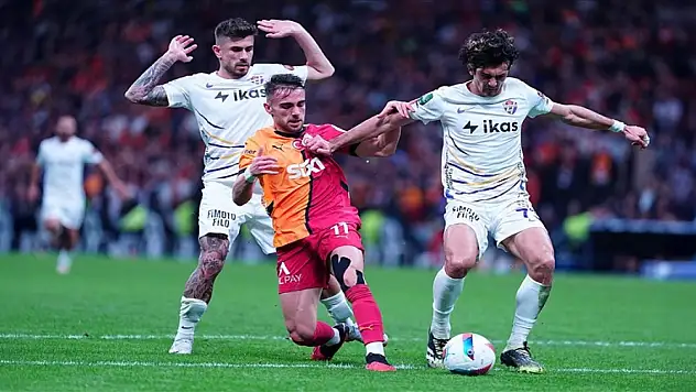 Lider Galatasaray, Eyüpspor karşısında...