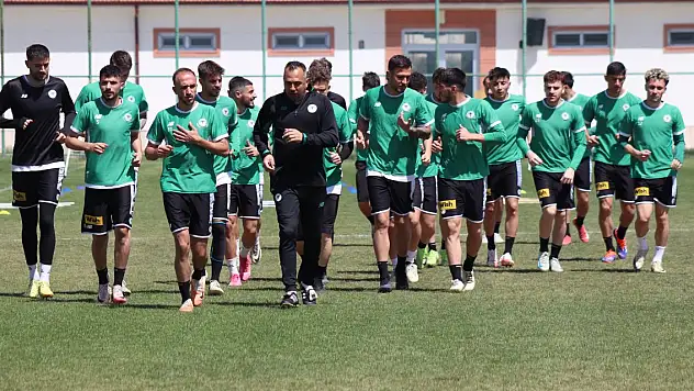 1922 Konyaspor karar maçında!