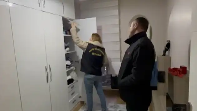 Fuhuş operasyonu: 8 gözaltı