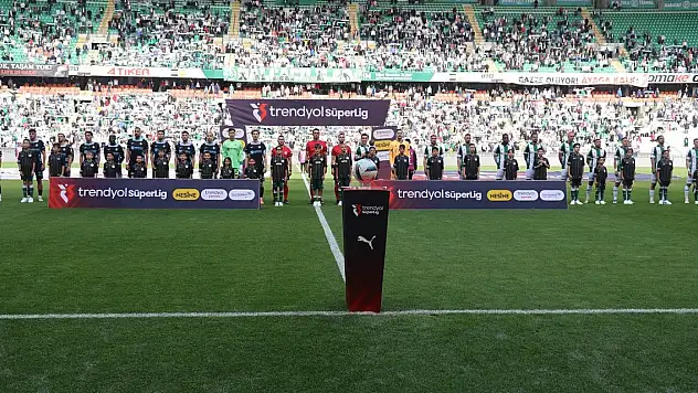 Konyasporlu Calusic ilk kez bunu yaptı!