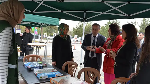 Konya'da üniversite öğrencilerinden 'yeşil' etkinlik