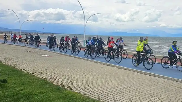 Beyşehir Gölü için pedal çevirdiler