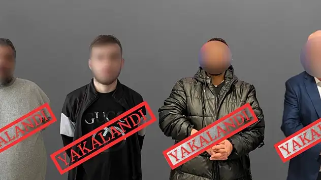 Kırmızı bültenle aranan 4 kişi Türkiye'ye getirildi