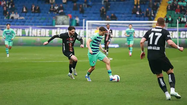 Çaykur Rizespor'dan kritik galibiyet