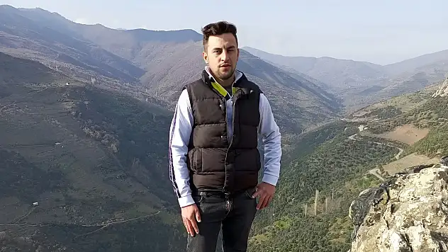 Köşklü genç, evinde ölü bulundu