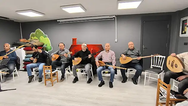 Türkü Yarenleri konser hazırlığında