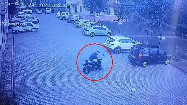 21 motosiklet çaldılar!