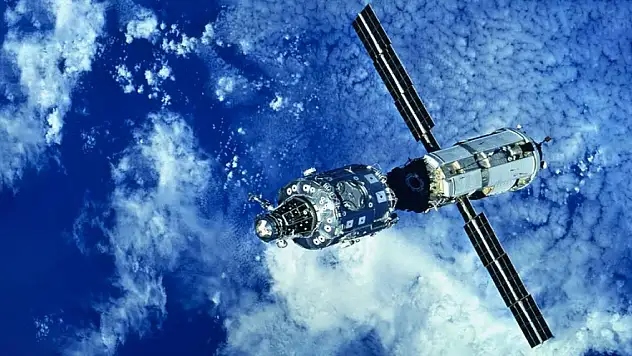 Sovyet uzay aracı Kosmos-482 Hint Okyanusu'na düştü