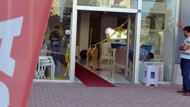 Kıskanç koca dehşet saçtı: 2 yaralı