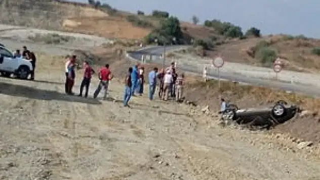 Ters dönen otomobilden sağ çıktılar