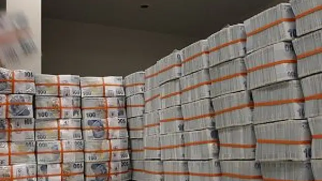 Bütçe 639 milyon lira fazla verdi