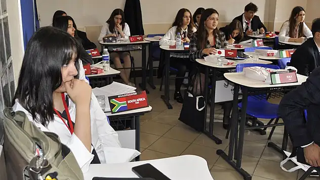 Şehit Ahmet Özsoy Fen Lisesi'nden uluslararası düzeyde etkinlik