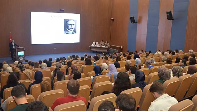 NEÜ, hemovijilans ve kan bankacılığı konusunda sağlık profesyonellerini buluşturdu