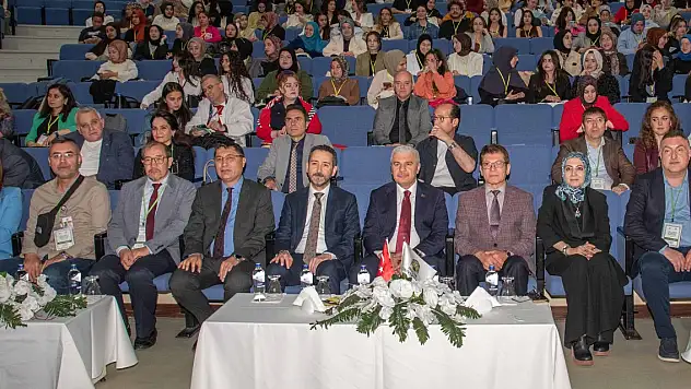 Konya'da 3. Beslenme ve Metabolizma Sempozyumu başladı